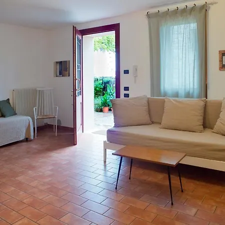 Il Portico Apartment *